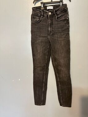 Zara High-Rise Washed Black Skinny Jeans